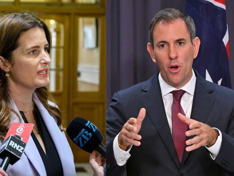 Nicola Willis and Jim Chalmers are holding talks in Sydney. (Mick Tsikas, Mark Coote/AAP PHOTOS)